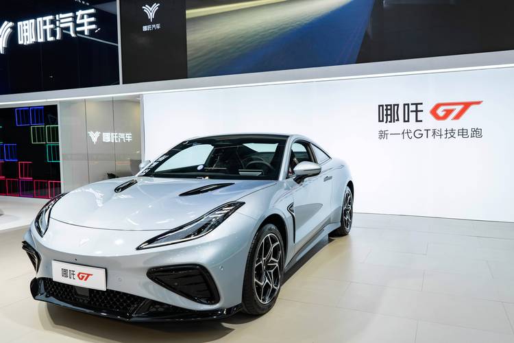 广州越秀区清缘特企业管理咨询哪吒汽车在智能汽车领域的表现，领途汽车在新能源汽车市场中的影响力